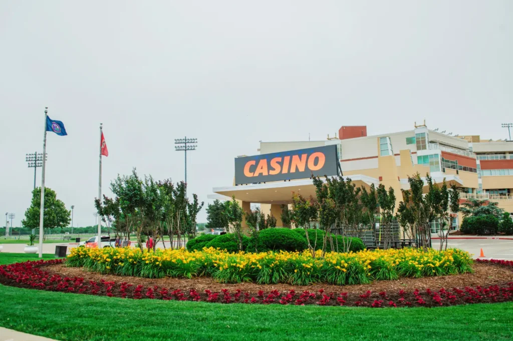 Remington Park entrance